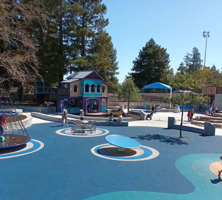 Redwood City Parks, Recreation & Community Services (Redwood&nbspCity,&nbspCA)